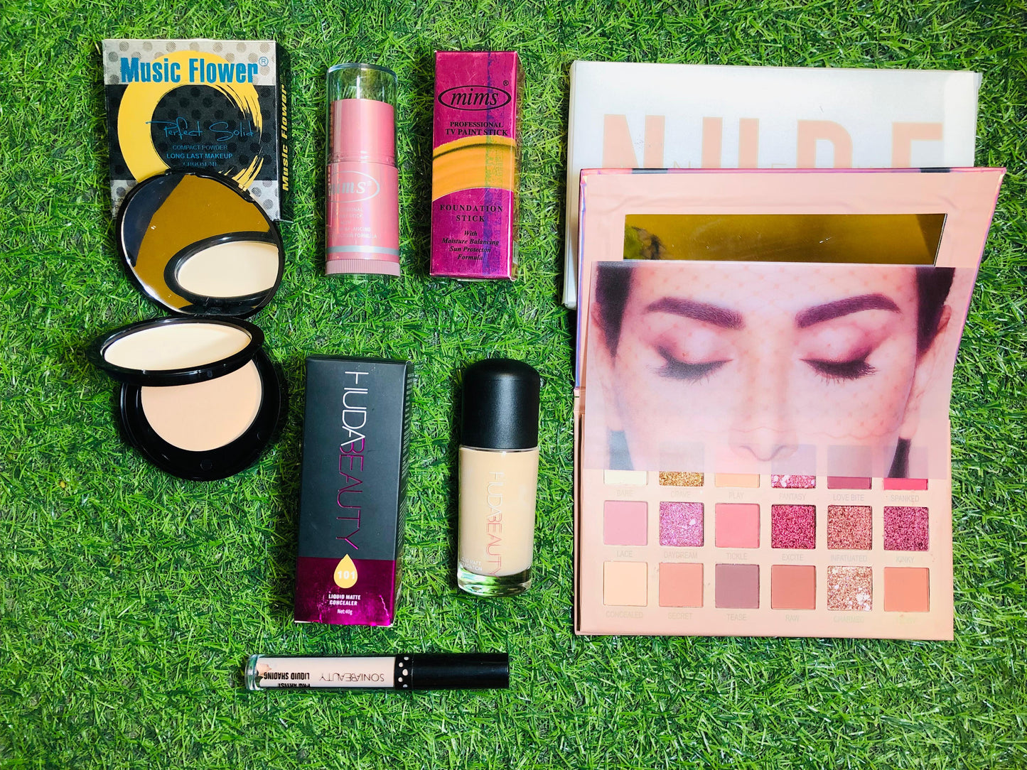 Huda Beauty Makeup Deal khubsurti.pk