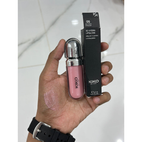 KIKO Milano shimmer lip gloss in pink and peach shades for glossy lip makeup